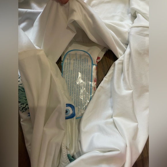 ASOS DESIGN Curve high leg high waist bikini bottom/ top in postcard print - Picture 6 of 8